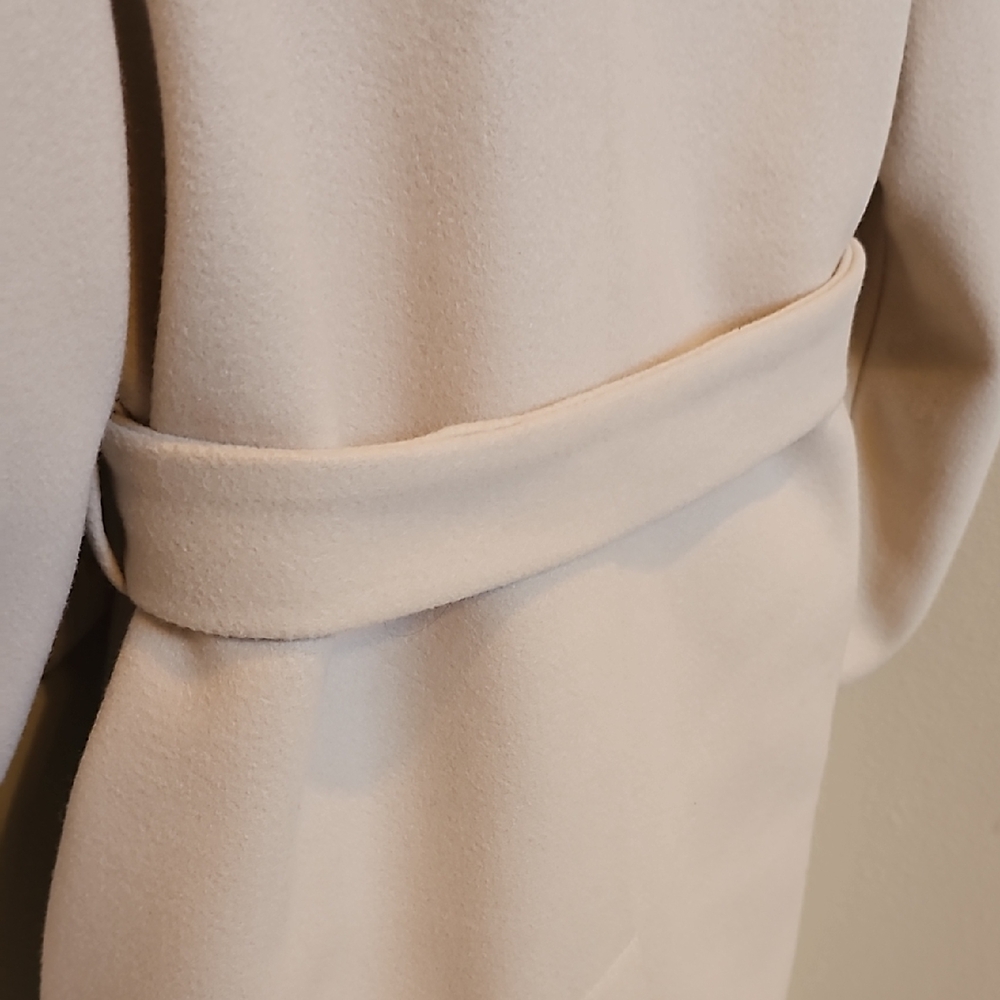Mango Cream Jacket - Picture 4 of 16